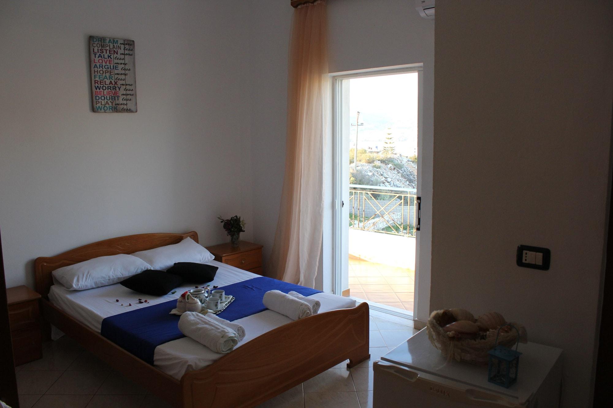 Hotel Holiday ซารานเดอ ภายนอก รูปภาพ