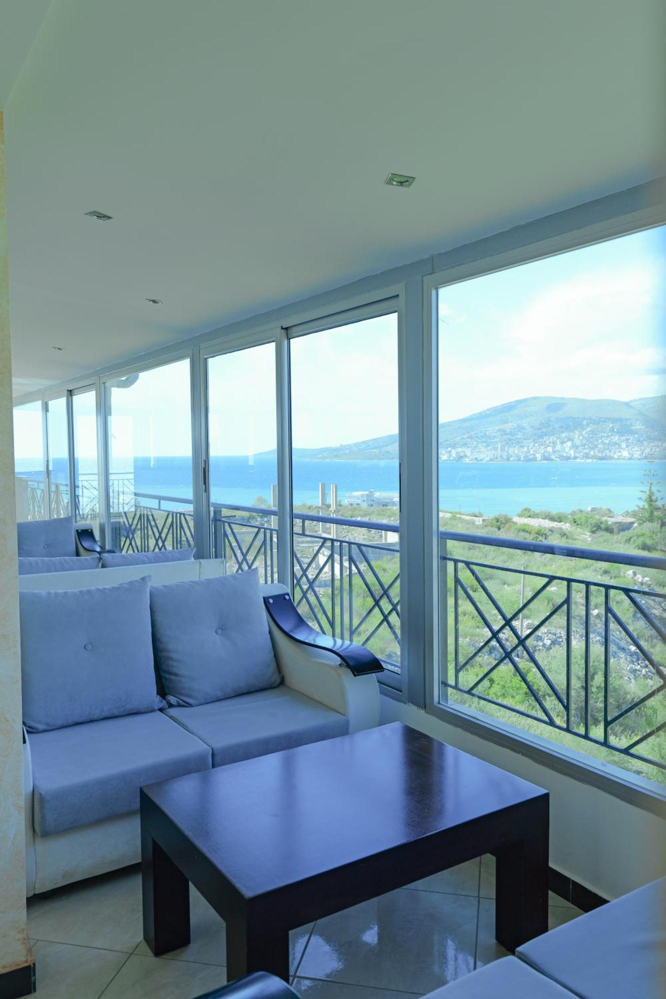 Hotel Holiday ซารานเดอ ภายนอก รูปภาพ